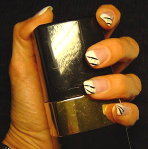 lodelage d'ongles